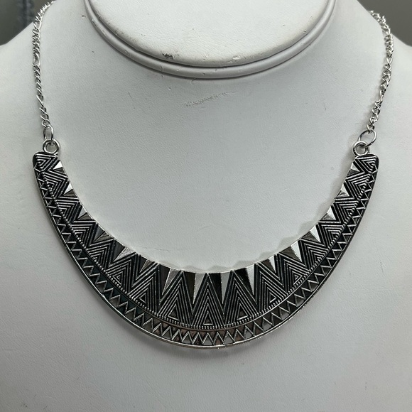 Elegant Silver Geometric Reversible Necklace - Picture 5 of 5